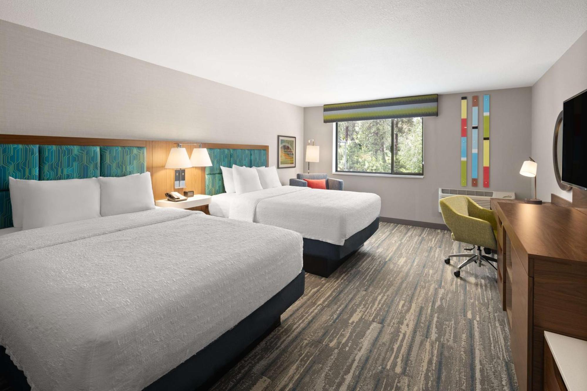 Hampton Airport Hotel 3*