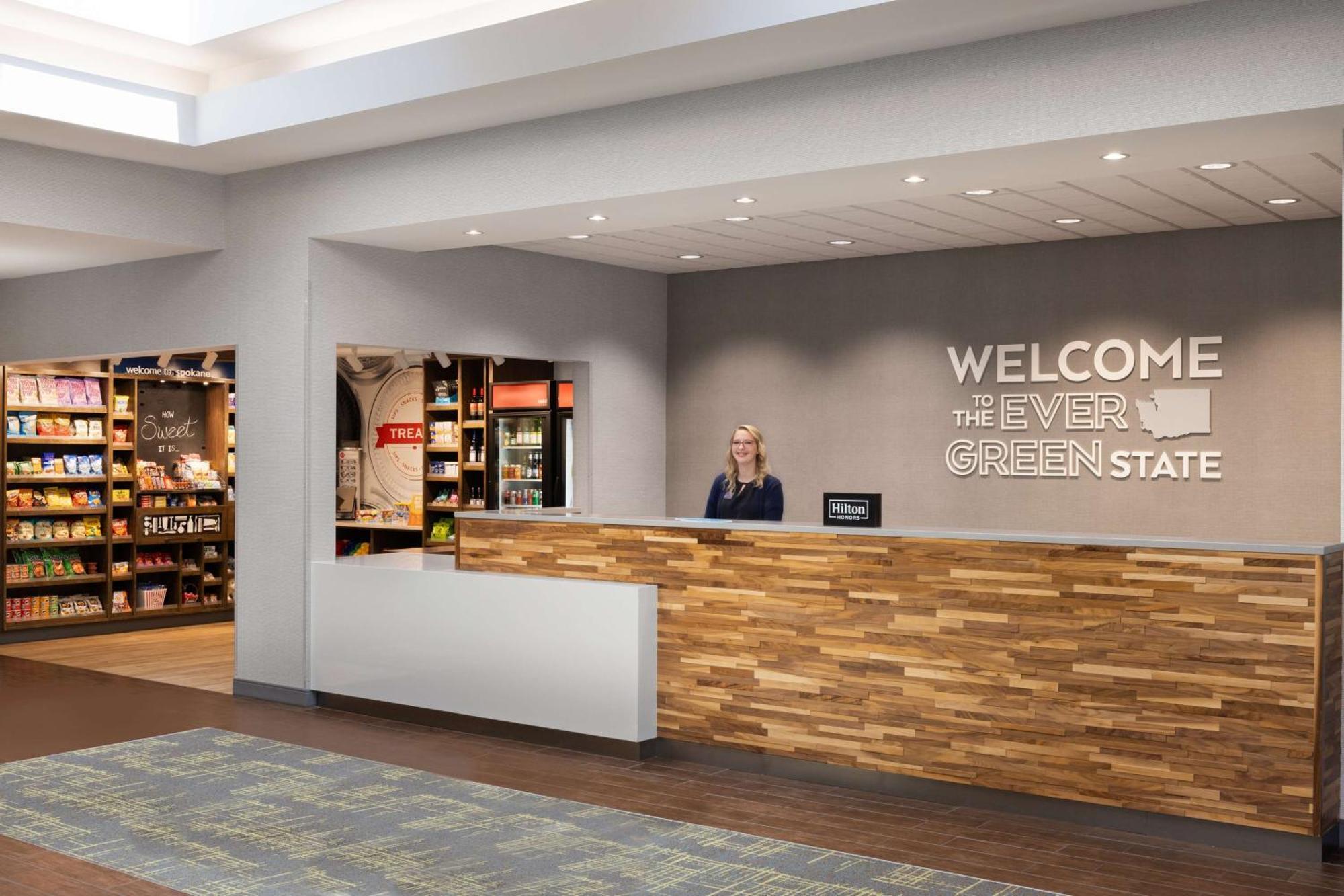 Hampton Airport Hotel
