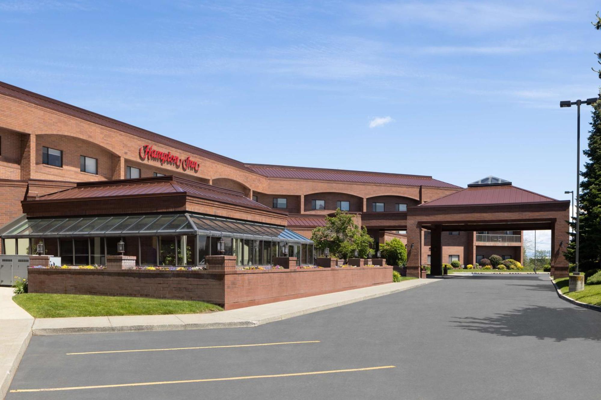 Hotel Hampton Airport